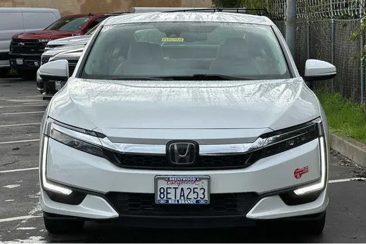 $18991 : Honda Clarity Plug-In Hybrid image 6