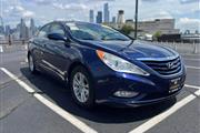 $7200 : 2013 HYUNDAI SONATA thumbnail