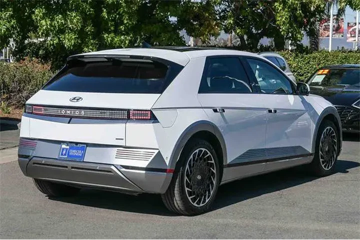 $32500 : Hyundai IONIQ 5 2024 AWD Lim image 4