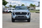 $35555 : Toyota Tacoma 2024 4x4 SR5 4 thumbnail