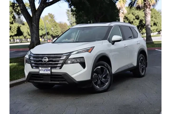 $23800 : Nissan Rogue 2024 SV 4dr Cro image 2