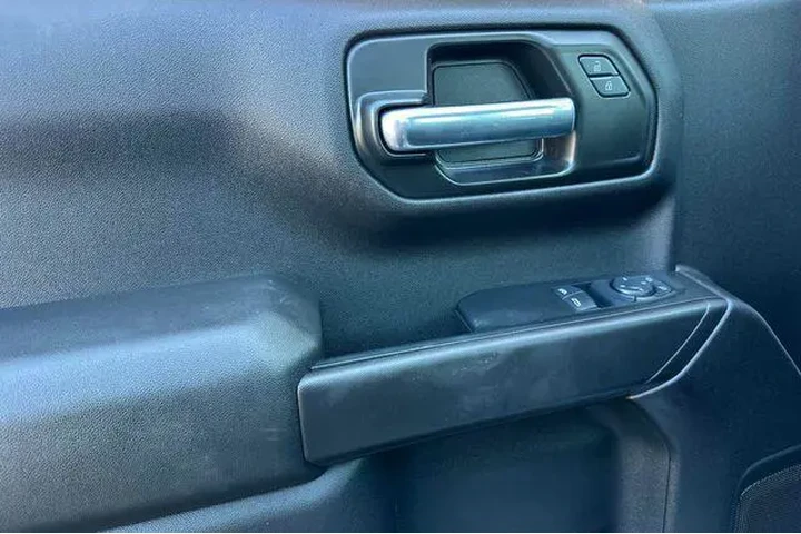 $27738 : Chevrolet Silverado 1500 202 image 10