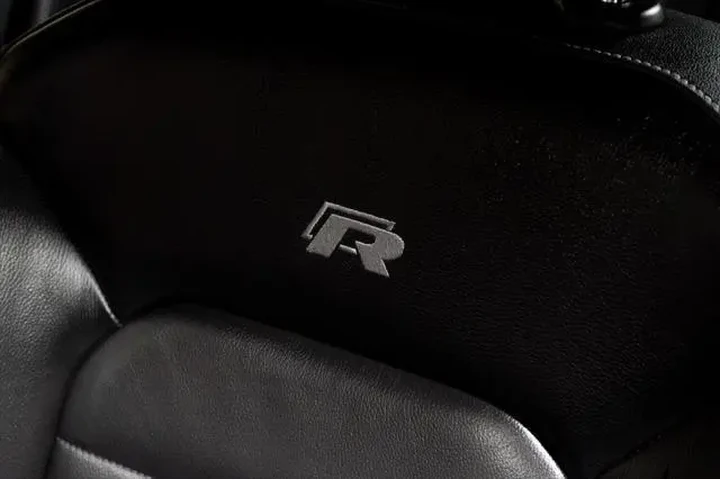 $21998 : Volkswagen Golf R 2016 AWD 4 image 4