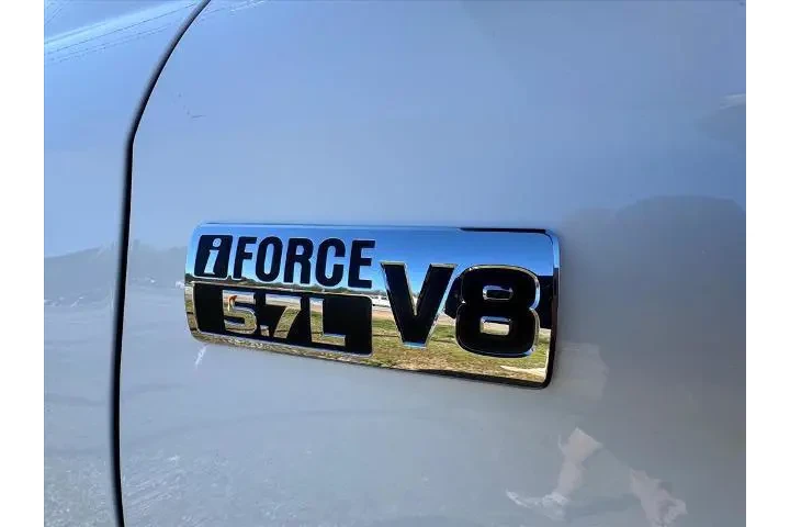 $39999 : Toyota Tundra 2019 4x4 SR5 4 image 10