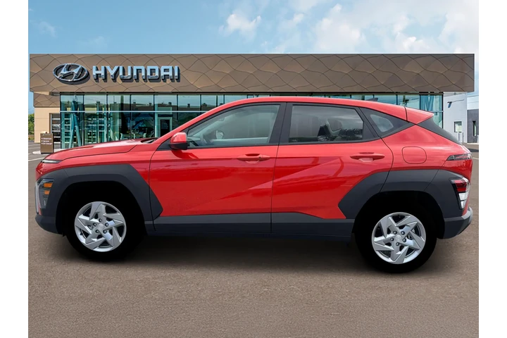 $28035 : Hyundai KONA 2026 SE 4dr SUV image 3