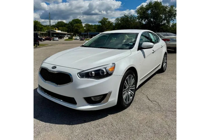$7900 : 2016 Cadenza image 5