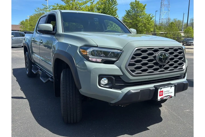 $40299 : Gold Certified 2023 Tacoma TR image 6