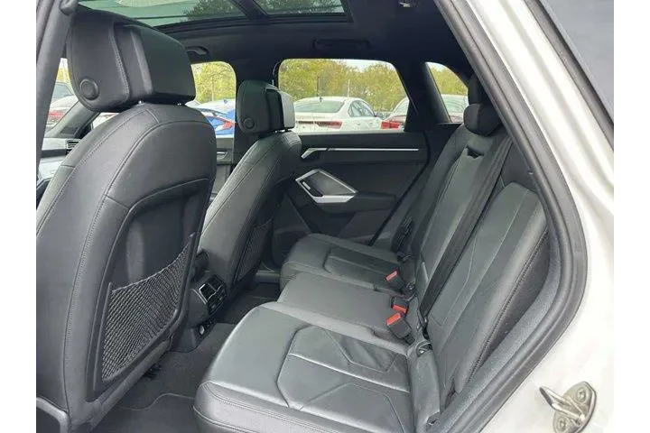 $18595 : Audi Q3 2021 AWD quattro Pre image 9