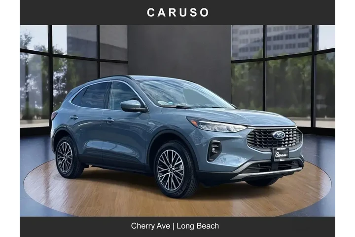 $38980 : Ford Escape Plug-In Hybrid 2 image 1