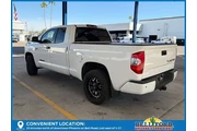 $29448 : Toyota Tundra 2019 4x4 SR5 4 thumbnail