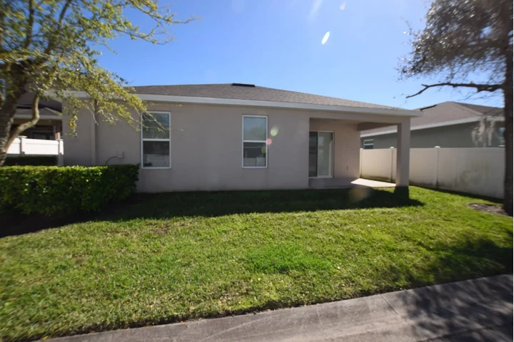 $2400 : Good rental history image 2