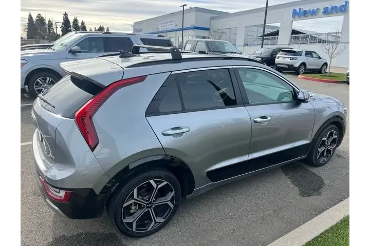 $23175 : Kia Niro Plug-In Hybrid 2023 image 5