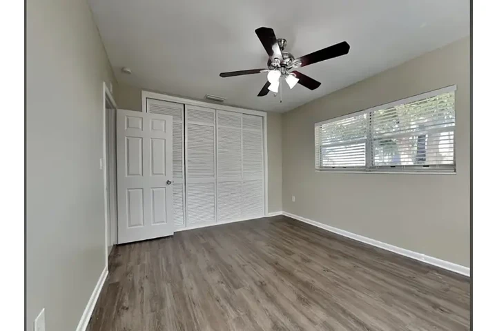 $1900 : Low income house for rent image 7