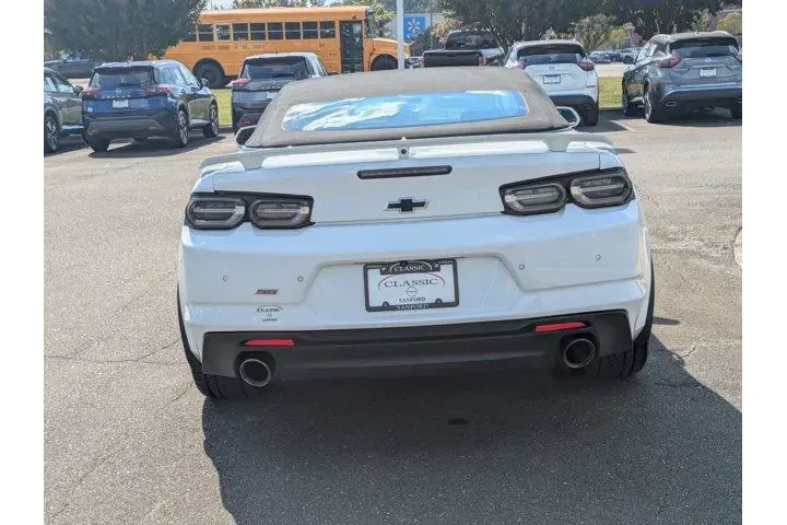 $37880 : Chevrolet Camaro 2020 SS 2dr image 7