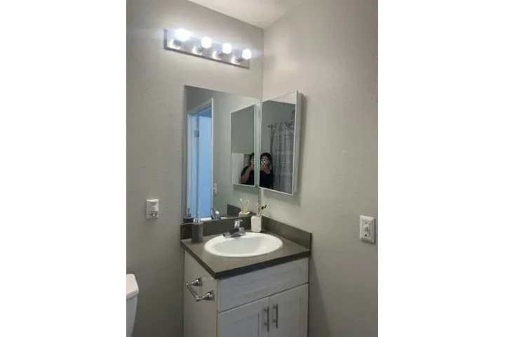 $2395 : Apartmento de 2 recamaras image 4