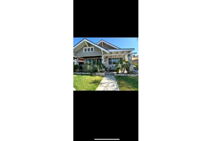 $1400 : Boyle Heights 3 Bed/ 1 Bath image 2