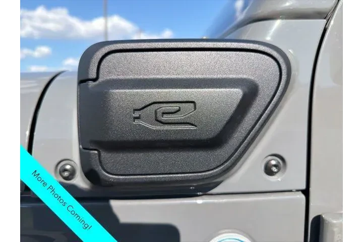 $32700 : Jeep Wrangler Unlimited 2022 image 9