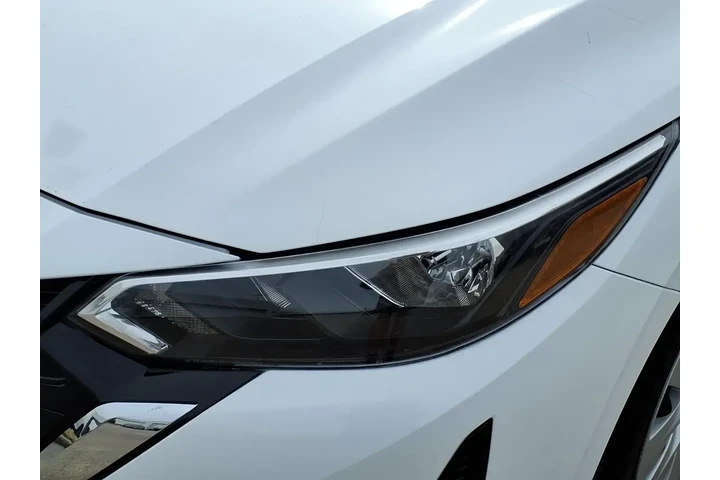 $19989 : Nissan Sentra 2025 S 4dr Sed image 9