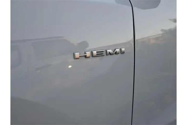 $33003 : Dodge Durango 2023 AWD R/T 4 image 6