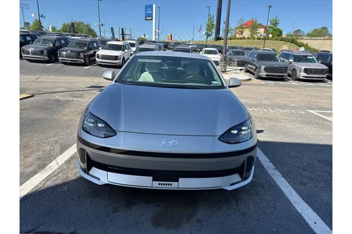 $22691 : Hyundai IONIQ 6 2023 SEL 4dr image 2