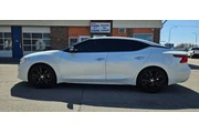 $15490 : 2018 Maxima Platinum thumbnail