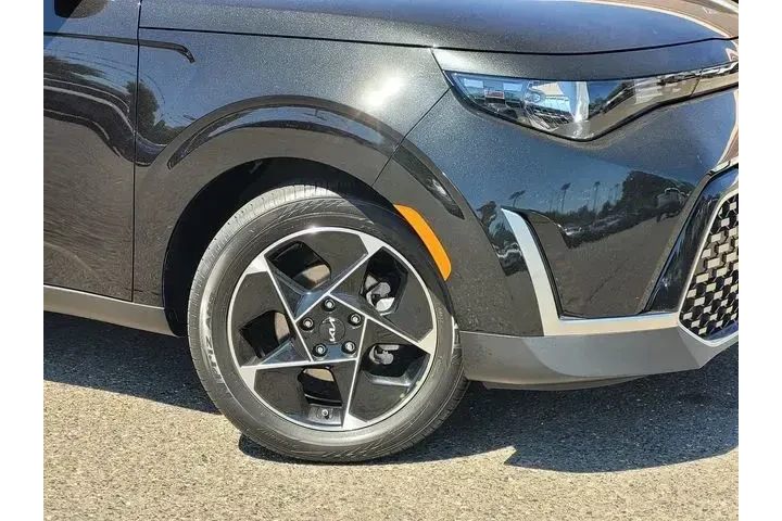 $20634 : Kia Soul 2023 EX 4dr Crossov image 6
