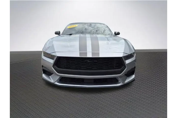 $31988 : Ford Mustang 2025 EcoBoost 2 image 3