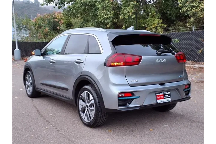 $12495 : Kia Niro EV 2022 S 4dr Cross image 7