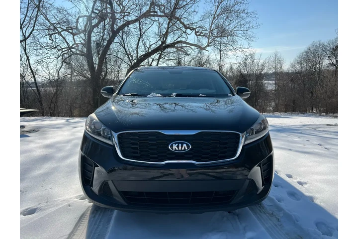 2019 Sorento image 2