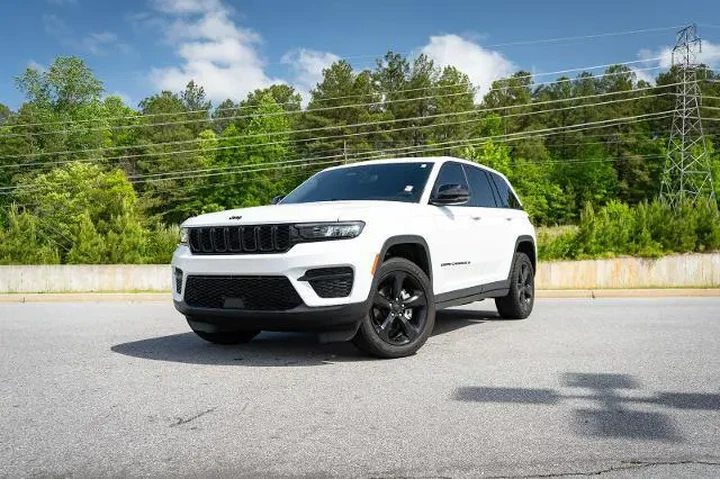 $35987 : Jeep Grand Cherokee 2023 4x4 image 1