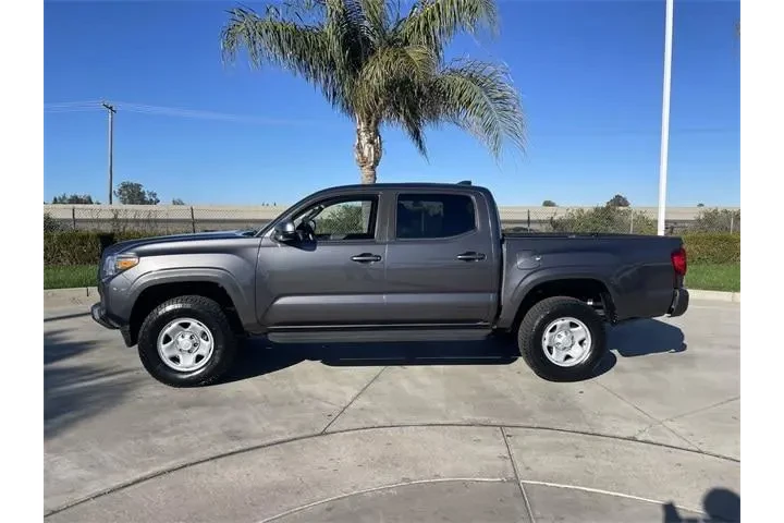$27267 : Toyota Tacoma 2021 4x2 SR5 4 image 5