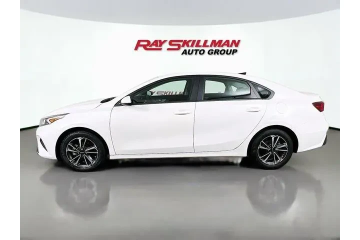 $19975 : Kia Forte 2024 LXS 4dr Sedan image 4