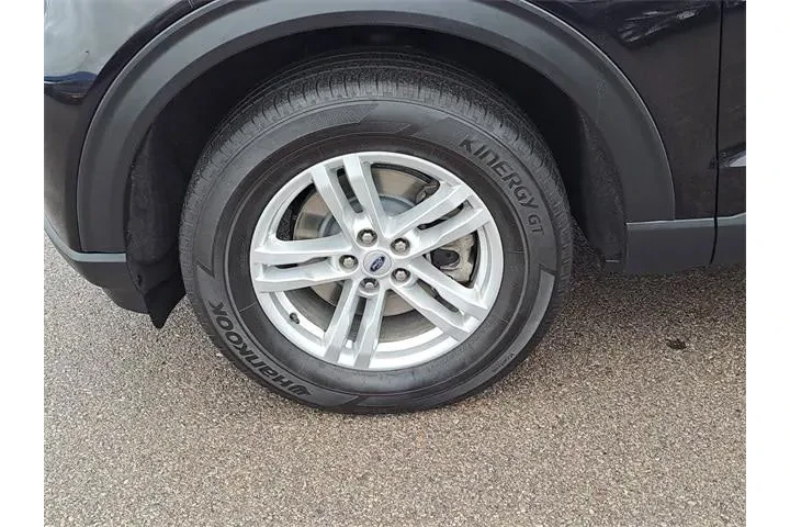 $32025 : Ford Explorer 2023 AWD XLT 4 image 9