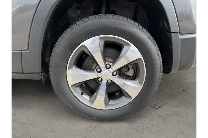 $19998 : Jeep Cherokee 2020 4x4 Limit image 9