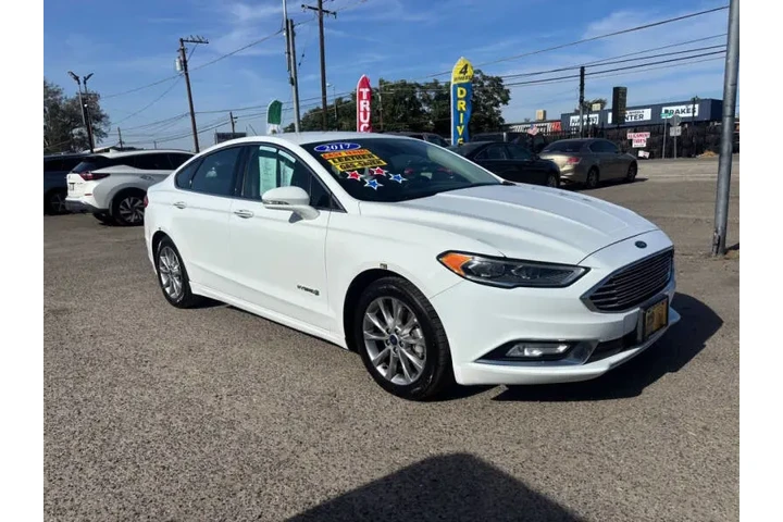 $12599 : 2017 Fusion Hybrid SE image 3
