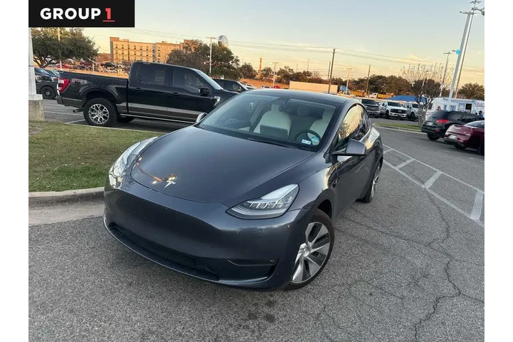 $24971 : Tesla Model Y 2021 AWD Long image 1