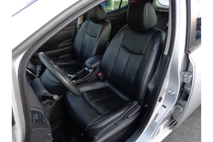 $9950 : 2017 LEAF SL image 10