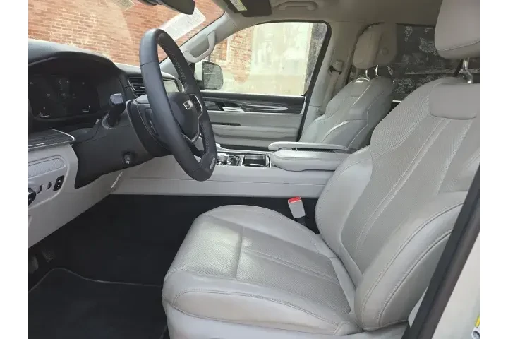 $32990 : Jeep Wagoneer 2022 4x4 Serie image 7