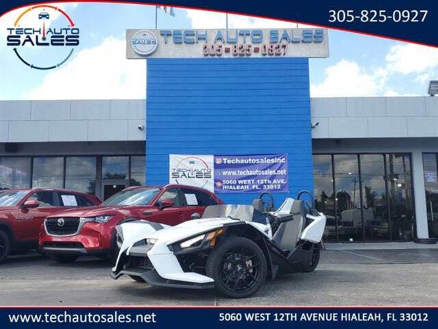 $15995 : 2021 Polaris Slingshot image 1