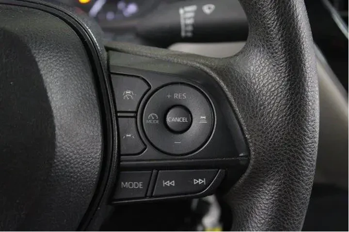 $21912 : Toyota Corolla 2024 LE 4dr S image 9