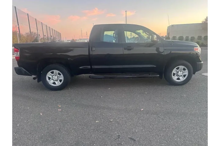 $19995 : 2017 Tundra SR image 6
