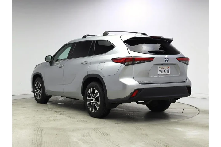 $36998 : Toyota Highlander Hybrid 202 image 2