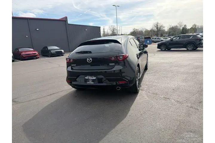 $21980 : Mazda Mazda3 Hatchback 2023 image 7