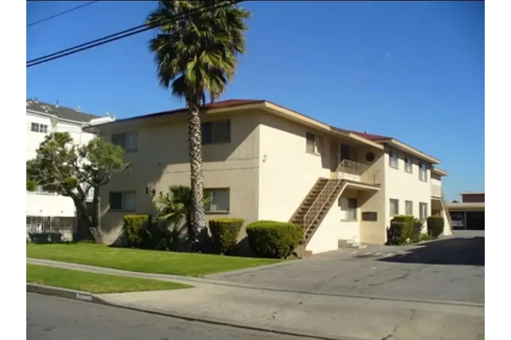 $1450 : Available 1Bedroom Apt  in LA image 1