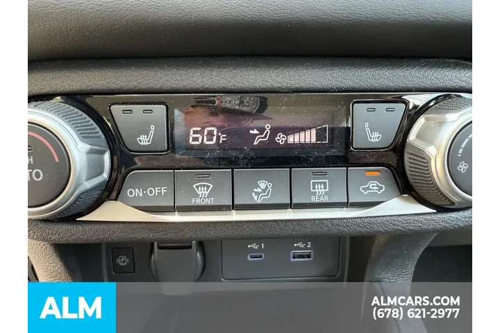 $18920 : Nissan Versa 2025 SV 4dr Sed image 6