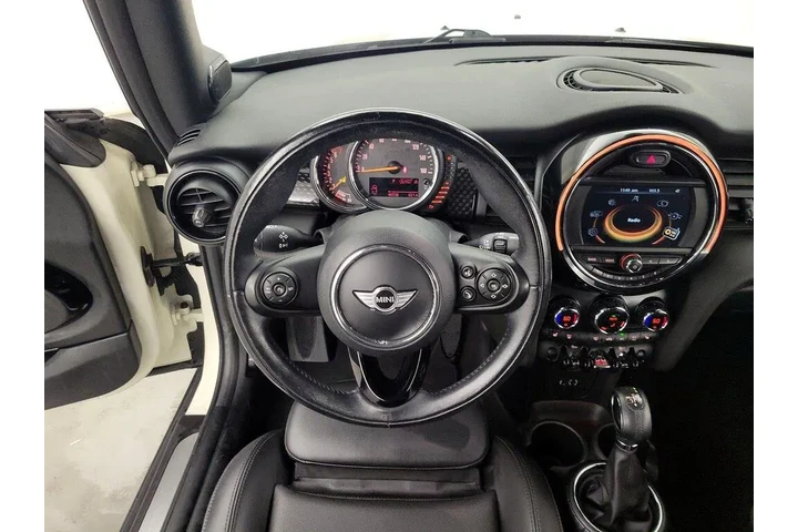 $18998 : MINI Convertible 2017 Cooper image 10