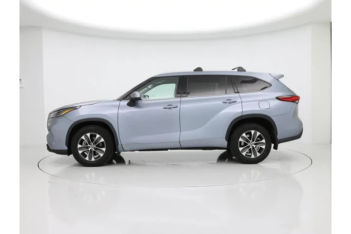 $37998 : Toyota Highlander 2022 AWD X image 3
