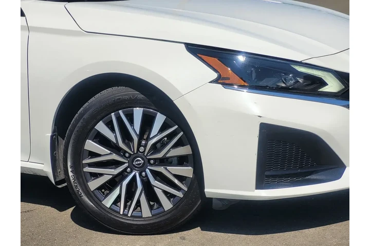 $20998 : Nissan Altima 2023 AWD 2.5 S image 9