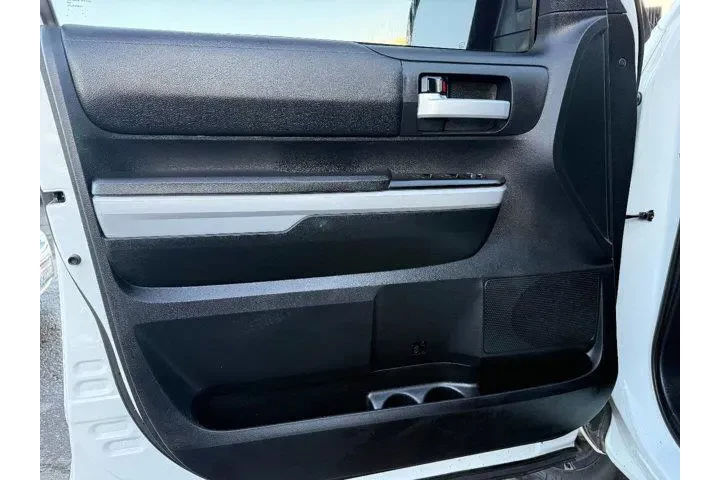 $33995 : Toyota Tundra 2019 4x4 SR5 4 image 9