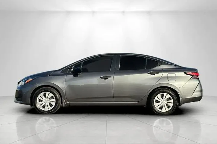 $17995 : Nissan Versa 2024 S 4dr Seda image 6